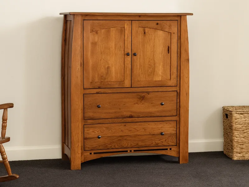 Castle Rock Gentleman’s Chest
