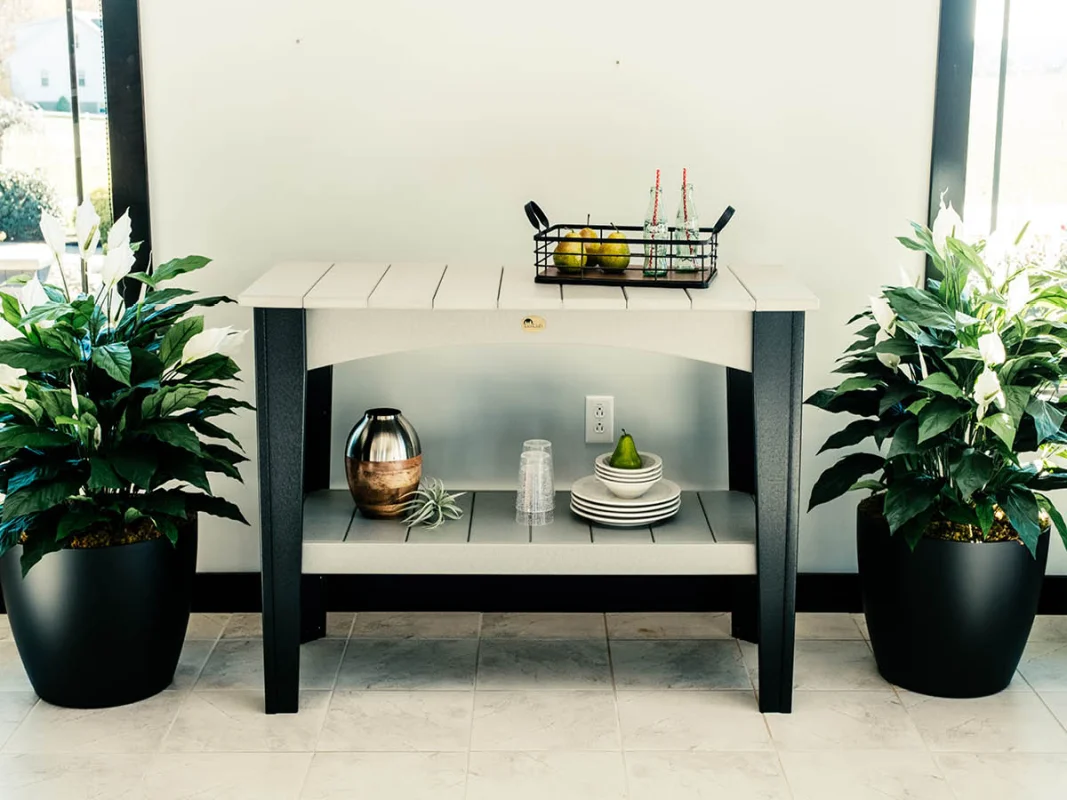 New Guinea Outdoor Buffet Table