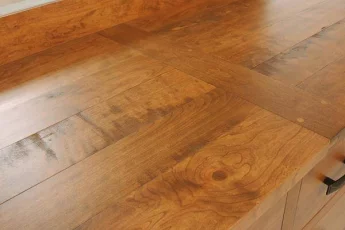 Plank Top Detail