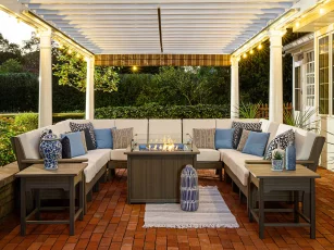 Arena Cove Outdoor Sofa Arrangement