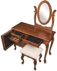 Oak Queen Anne Jewelry Table