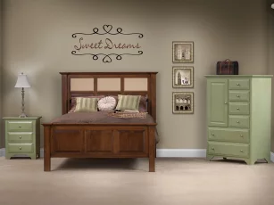 Montgomery Amish Handcrafted Bedroom Set